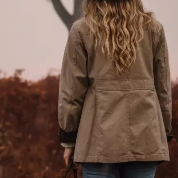 L.L. Bean Women's Adirondack Flannel-Lined Barn Coat in Dark Khaki, Size XS - Picture 15 of 15